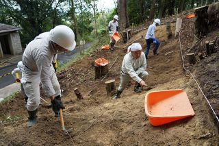 楯築遺跡 本年度発掘調査開始　倉敷市教委 西端の大溝探す