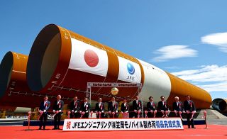 初の国産モノパイル完成、ＪＦＥエンジ笠岡　秋田沖の洋上発電施設へ
