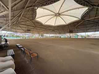 ビッグハット 全面土入れ替えへ　 浅口市、２６年度の４カ月間予定