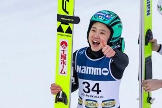 伊藤有希が今季初Ｖ、丸山希２位　Ｗ杯ジャンプ女子第３０戦