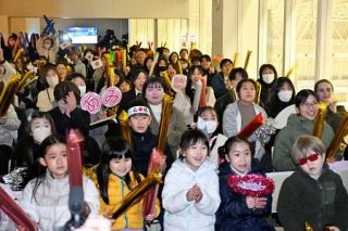 演技後の坂本と中井、それぞれ涙　現地やＰＶ「素晴らしい」