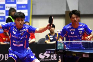 リベッツ首位撃破  ３―１で琉球を下す　Ｔリーグ　