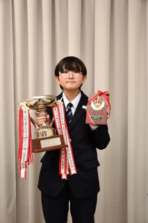 宮地さん（大佐）最優秀　新見市中学校弁論大会　「特別視せず人と接して」
