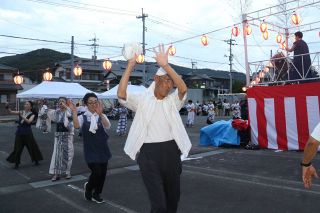 踊りや飲食屋台にぎわう　備前・片上地区でサマーフェス