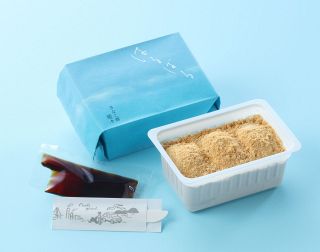 小島に見立てたきな粉餅　岡山製菓、地元らしさＰＲ