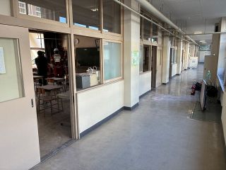 福浜中教室から出火 テレビや壁焼く　生徒避難し、けが人なし