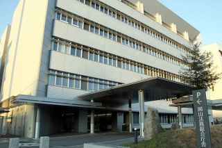 不同意わいせつ疑い 教諭を不起訴　岡山地検 処分理由は明らかにせず
