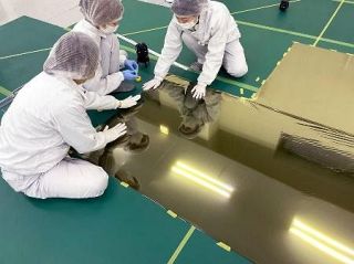 宇宙ごみ発生防止へ、新興企業が装置開発　打ち上げ計画進み“軌道”に、宇都宮