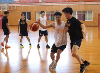 トライフープ本格始動　バスケ新２部「Ｂリーグ・ワン」　プレーオフ目標　