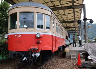 旧片上鉄道車両６年ぶりに実演走行 ステージやマルシェも　美咲・柵原鉱山公園で片鉄祭、４日