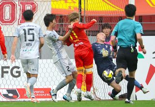 ファジ、名古屋にドロー　連敗２でストップ