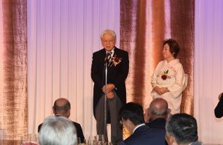 ネッツトヨタ岡山の石井会長祝う会　叙勲と山陽新聞賞、産業振興に尽力