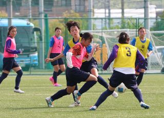 初出場の学芸館「全国１勝」狙う　２７日からインターハイ・サッカー女子