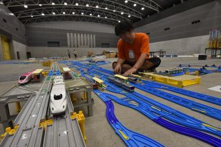 広島の全鉄道をプラレールで再現　１８日から福山のイベントで公開