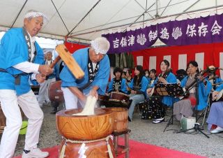 【びぜん「ハレの日」賛歌】三味線餅つき（岡山市北区吉備津）　郷土自慢歌い新年明るく