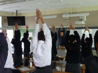 しゃがめない、腕が上がらない“子どもロコモ”が多発！？「一昔前は考えられない異変」　放っておけば…　コロナ後も運動する機会が少なく、スマホを長時間利用