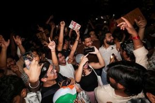 【インド教育相辞任】若者の怒り、政治動かす　モディ氏、連鎖に危機感か