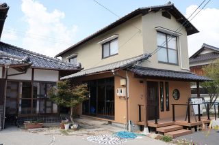 交流施設併設の長屋 くつろぎの場に　真備・土師邸 顔見える関係づくりにも