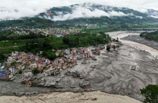 【ネパール土石流】温暖化で災害リスク上昇　山岳氷河解け地盤に緩み