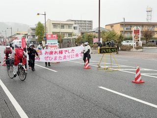 【ドキュメント】おかやまマラソン　雨の岡山路に広がる笑顔