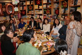 倉敷「つづきの絵本屋」開店１０周年　客の好みに応じお薦め 紹介イベントも