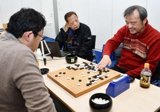 山陽本因坊戦決勝 江尻さんが先勝　タイトルまであと１勝