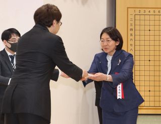 こども棋聖戦で伊東倉敷市長表彰　日本棋院の大倉喜七郎賞授与式