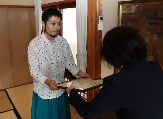 将来世代応援企業賞に行雲（倉敷）　子育て支援評価 県が伝達