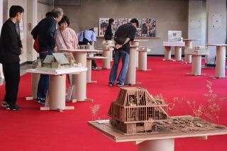 岡山・表町に建築特化アートスペース　３１日までプレオープン　住宅模型展開催