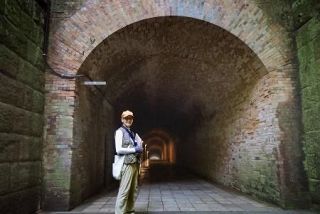 佐渡金山に残る朝鮮人強制労働の跡「負の歴史も伝えて」　首都防衛を担い続けた横須賀の無人島ガイド、幕末から昭和まで　戦後８１年連載【戦跡の守り人】（２）