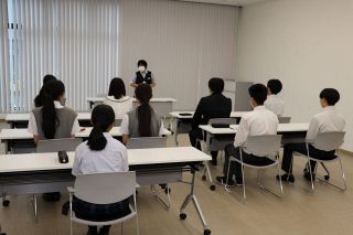 企業の高校生採用選考解禁　岡山県内、売り手市場続く
