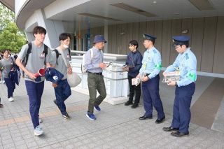 女性アスリート狙った盗撮防ごう　県警 陸上の選手権会場で注意喚起