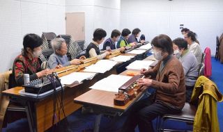 日生出身の岡千秋さん 特別ゲスト　１４日、 歳末助けあい演芸会