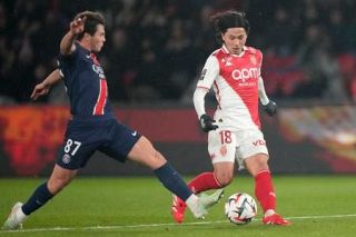 南野は後半途中交代　サッカー、フランス１部