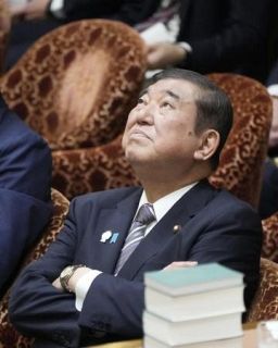 無党派層、減税・廃止７１％　消費税巡り、自民支持層は５７％