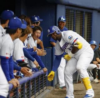 中８―０ロ（２３日）　サノー、鵜飼ら一発攻勢