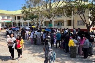 【ミャンマー総選挙】「茶番」に冷めた視線　元活動家、無言の抵抗