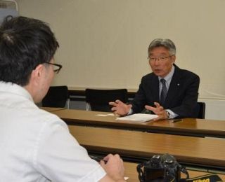 南鳥島に持ち上がった核ごみ最終処分場調査…電力会社や国の接触は数年前から　「いよいよ来た」小笠原村にくすぶる賛否、重い課題に臨む村長の思いは