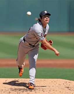 今井９奪三振、メジャー初勝利　村上２５０号、大谷２安打