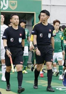 荒木氏がＷ杯米国戦の第４審判　予備副審に三原氏