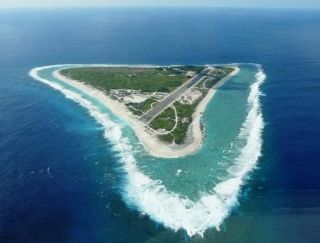 南鳥島、核ごみ文献調査を容認　小笠原村長「国の責任で決めて」