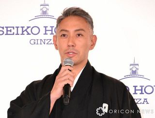 市川團十郎、“わが家のにらめっこ”が「素敵」「可愛すぎ」と話題　2ショット写真に反響