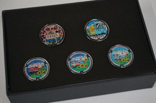 マンホールふたをバッジに　水島臨海鉄道、列車の絵柄５種類