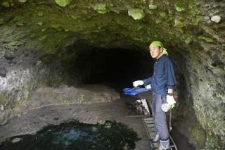 幻のロケット戦闘機の燃料庫跡を発見した千葉の歴史クラブ。山梨の長大な地下工場は誰が造ったのか　新潟には捕虜の強制労働と戦犯を生み出した収容所　戦後８１年連載【戦跡の守り人】（１）