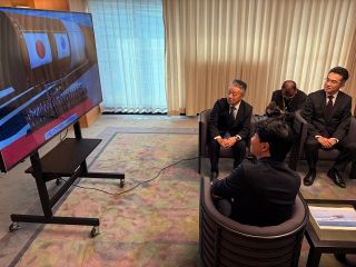 モノパイル事業の概要や実績紹介　岡山県庁で知事に説明 ＪＦＥエンジ