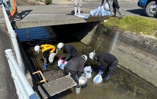 カワヒバリガイ、分布広がる　岡山市２カ所で新たに確認　駆除作業では２トン回収