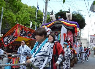 豪華だんじり３年ぶりに巡行　備前・宇佐八幡宮春の大祭