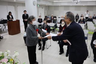 玉野発展に尽力 ２団体６人表彰　市コミュニティ協