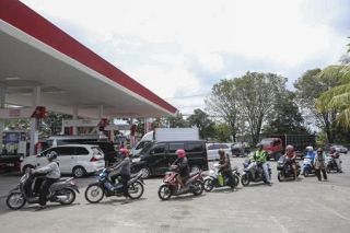 【ホルムズ海峡封鎖】アジア直撃、省エネにかじ　新興国、石油備蓄に限り