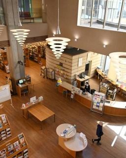 この街に居続ける幸せを　人口減少と公共図書館